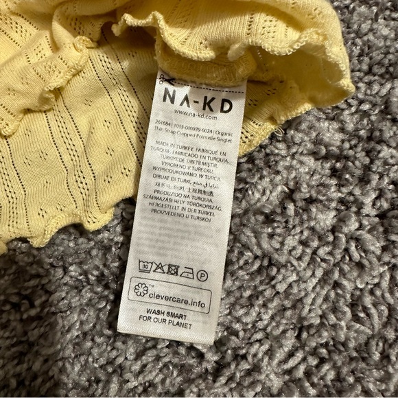 NA-KD Yellow Lounge Set Crop Top Shorts Pajama Lounge Set Ruffle Trim - Picture 5 of 7